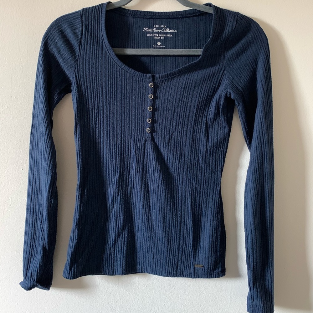 Hollister Ribbed Knit Button-Front Top